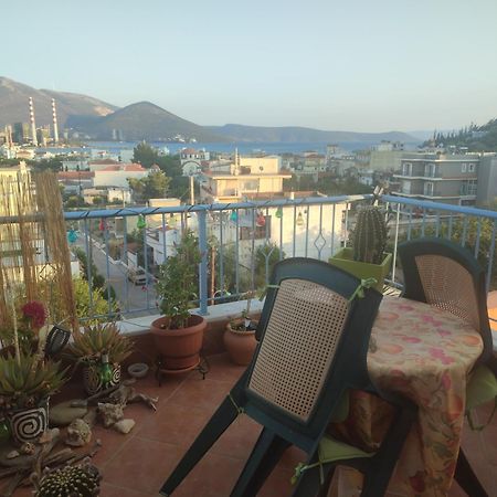 Maria Guesthouse Aliveri Buitenkant foto